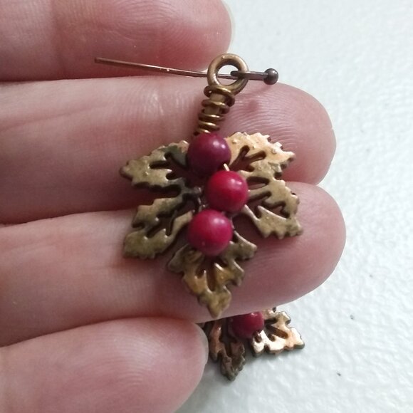 Autumn Berry Leaf Earrings – Copper & Bronze Patina Painted Filigree Leaves - Picture 3 of 6